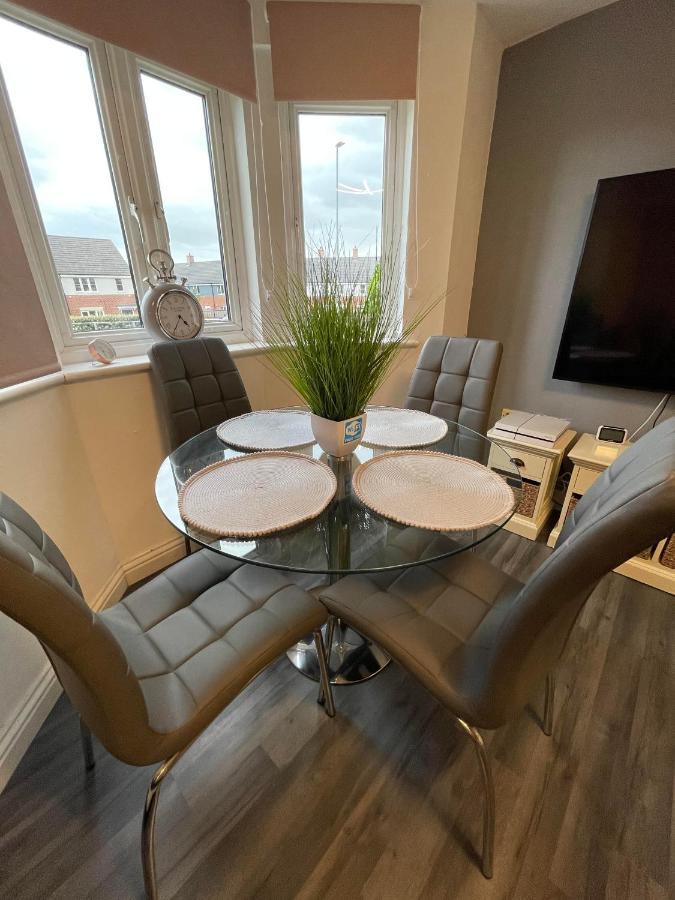 Empire Serviced Apartments Hinckley Bagian luar foto
